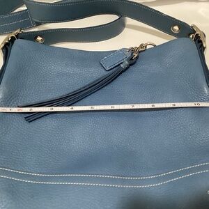 Stylish & Versatile Coach Pebble Leather Bag – Denim Blue 💙✨